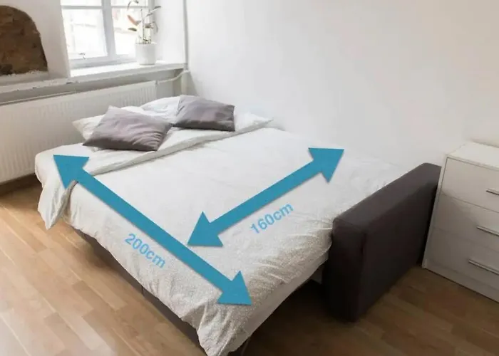 Old Town Loft Private Terrace Steps From Cathedral *